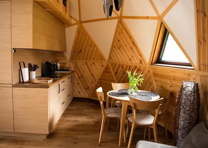 4 Zywioly Caloroczne W Gorach - Dostep Do Sauny